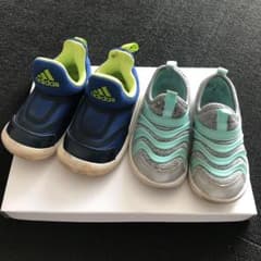 adidas アディダス スニーカーのサムネイル