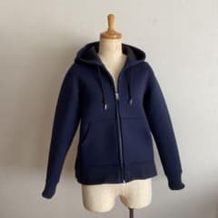 STANDARD È CARINA エカリーナ　バックフリルパーカーのサムネイル