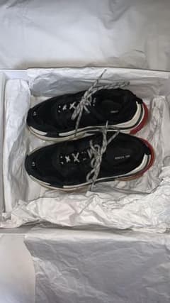 Balenciaga Triple S トレーナー 41のサムネイル