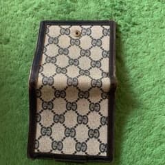 「鈴木様専用」GUCCI二つ折り財布のサムネイル