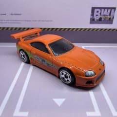Hot Wheels Toyota Supra オレンジ ミニカーのサムネイル