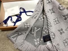 （なべちゃん　様専用）ヴィトンマフラーのサムネイル