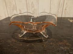 アンティーク ピンクガラスボウル フリルエッジ 中型 - メルカリ