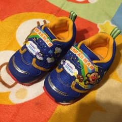 ●新品● アンパンマン靴 13.5cmのサムネイル