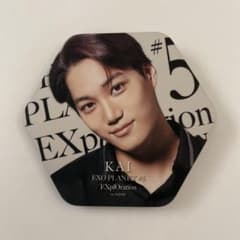 EXO カイ 缶バッジのサムネイル