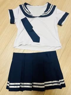 セーラー服　学生服　半袖　ネイビー　 Sサイズくらいのサムネイル