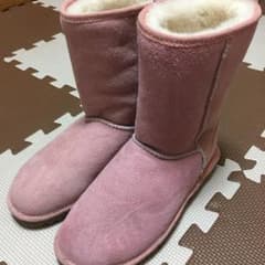 未使用 ミネトンカ ムートンブーツのサムネイル