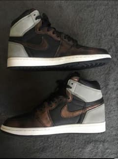 NIKE AIR JORDAN 1 HIGH OG "RUST SHADOW"のサムネイル