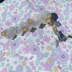和風のチャーム付きヘアピンアクセサリーのサムネイル
