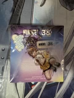 A*k様 勝利の女神 Nikke 3.5周年イベント　アニス　アクリルキーホルダ 勝利の女神 Nikke 3.5周年イベント アニス アクリルキーホルダ - メルカリ