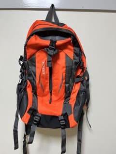 登山リュック 30L オレンジ　防災リュック 日帰り　1泊 軽量 ハイキングのサムネイル