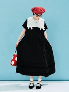 新品imakokoniリボン付き白襟の黒ロングワンピースのサムネイル
