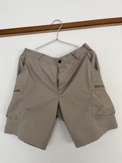 アウトドア向け！ berghaus バーグハウス ベージュ ショートパンツのサムネイル
