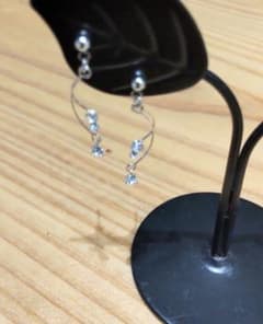 K18ポスト スイングピアス 両耳用のサムネイル