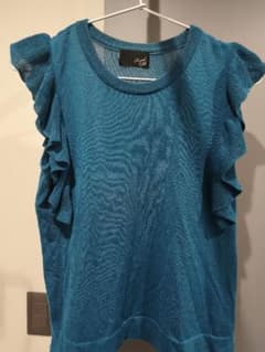 グランターブル　ターコイズ色　フリル ノースリーブニット　9号