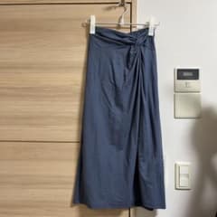 ロングスリット入りスカートのサムネイル