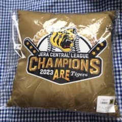 阪神タイガース 2023優勝記念クッション Amazon.co.jp: 阪神タイガース 2023 リーグ優勝記念 クッション