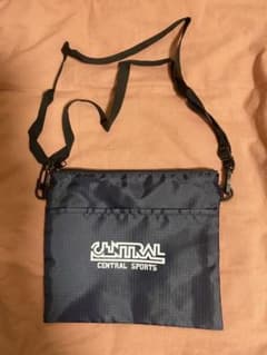セントラルスポーツ サコッシュ ショルダーバッグのサムネイル