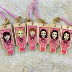 羽子板 E-girlsのサムネイル