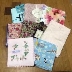 新品ハンカチ　8枚セットのサムネイル
