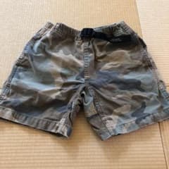 ショートパンツのサムネイル