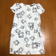 ★Kim's Boutique  キムズブティック　白地のワンピース★のサムネイル
