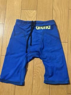 arena アリーナ　競泳水着 サイズS FINA認証のサムネイル