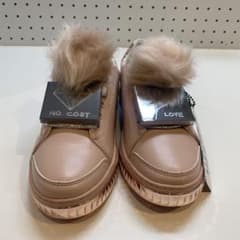 ファー付きベージュスニーカーのサムネイル