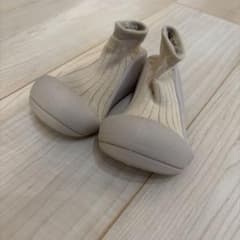 little pas ベージュ ファーストシューズのサムネイル