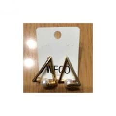〆 wego ピアスのサムネイル