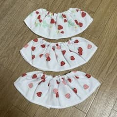 ハンドメイド ベビー用スタイ 3枚セット いちご柄のサムネイル