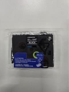 TZe221テープ ラミネート白地黒文字 とTZe-335黑底白字黑12mm互換のサムネイル