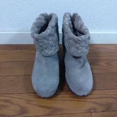 UGG スエード ブーティ グレーのサムネイル