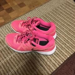 ランニングシューズ NIKE スニーカーのサムネイル