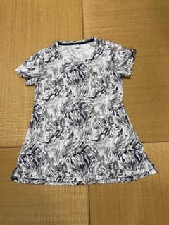 テニスシャツのサムネイル