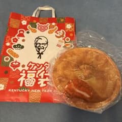 KFC ケンタッキー福袋2026 ビスケット型お昼寝枕のサムネイル