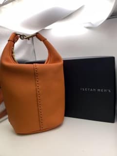 美品✨Magnu トートバッグ　ハンドバッグ　keg pouch class 美品✨Magnu トートバッグ ハンドバッグ keg pouch class - メルカリ