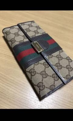 GUCCI グッチ　長財布【値下げしました】のサムネイル