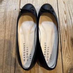 MARGARET HOWELL 黒 バレエシューズのサムネイル