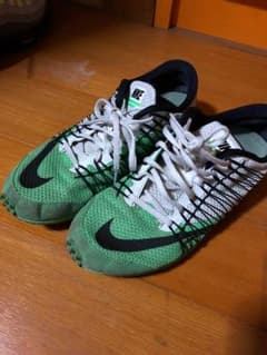 NIKE ランニングシューズのサムネイル