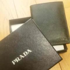 (値下げ)PRADAのカード、お札入れのサムネイル