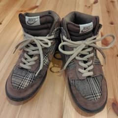 NIKE DUNK HIGH PRO SBのサムネイル