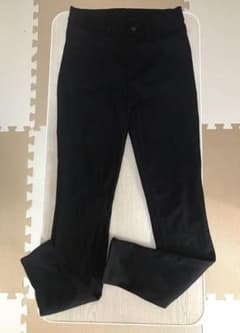UNIQLO スキニーパンツ 黒のサムネイル