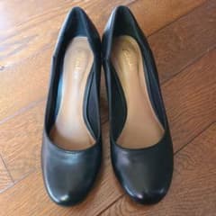 (再再値下げ)Clarks　パンプス　レザーのサムネイル