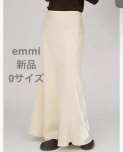 emmi(エミ) シャイニーサテンナロースカートのサムネイル