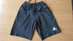 ブラック adidas ハーフパンツのサムネイル