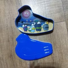 豊島屋　鳩の日限定　鳩サブレ缶　青のサムネイル