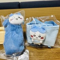 【新品未開封】ちいかわ　ハチワレ　ぷらりん尻尾マスコット　ドリンクカップホルダーのサムネイル