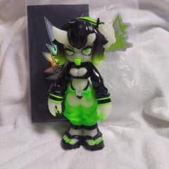 emDASH AMANOJAKI ソフビフィギュア ソフビ emDASH AMANOJAKI GREEN G.I.D 蓄光 - メルカリ