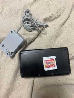 任天堂3DS本体＆充電器 オメガルビー無し。のサムネイル